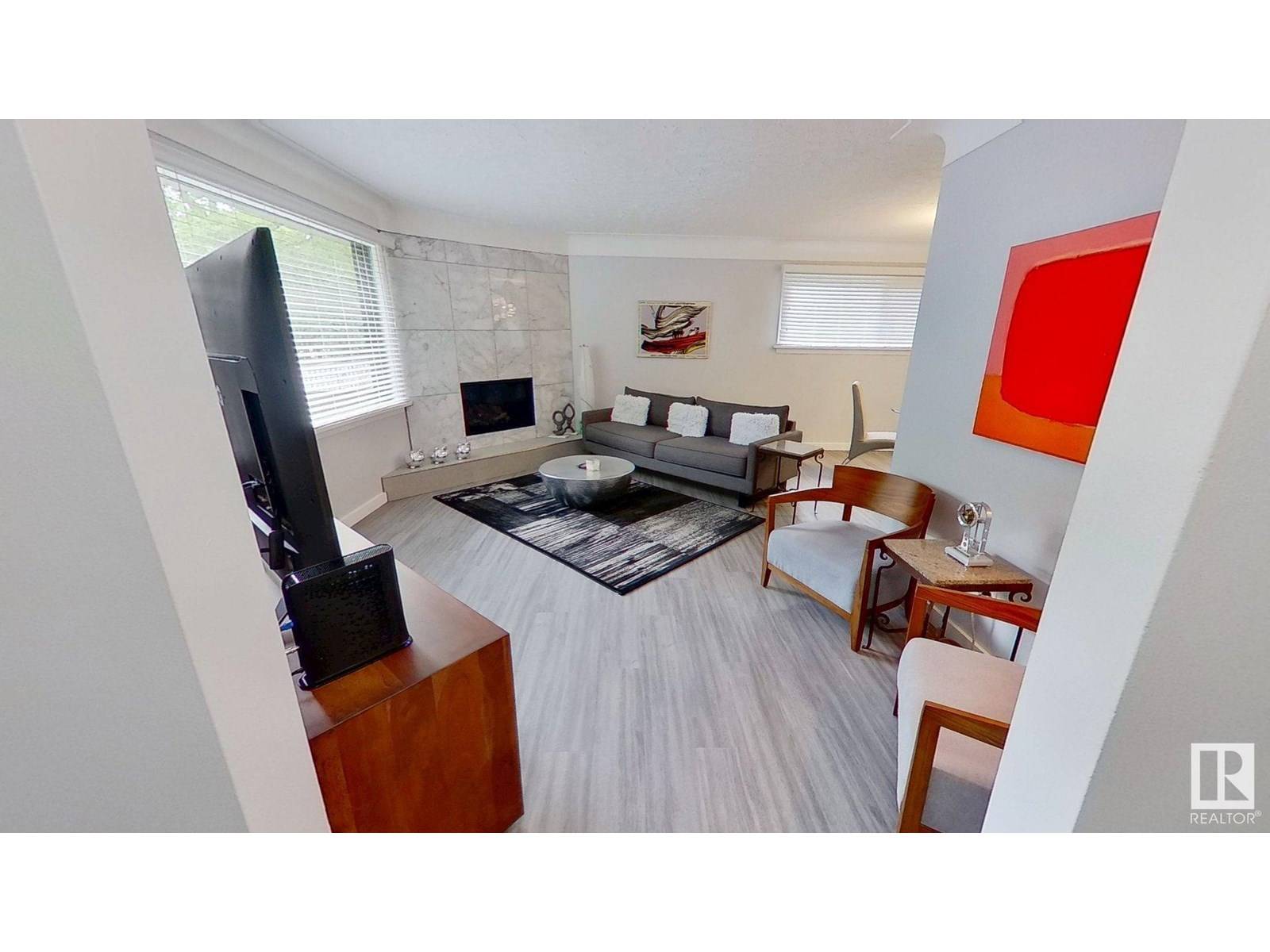 Edmonton, AB T5J1A1,11708 130 ST NW