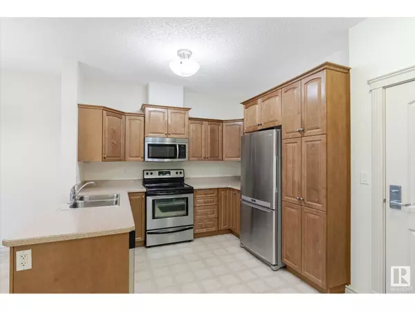 Edmonton, AB T5P0N3,#111 9820 165 ST NW