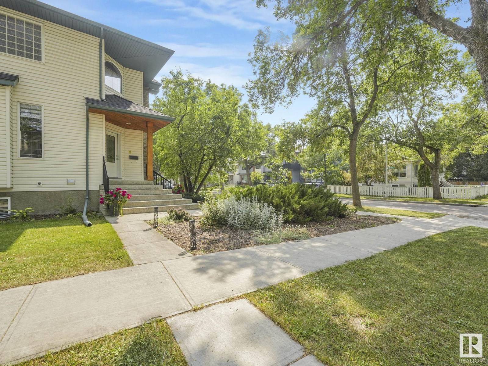 Edmonton, AB T6C3N3,8849 91 ST NW