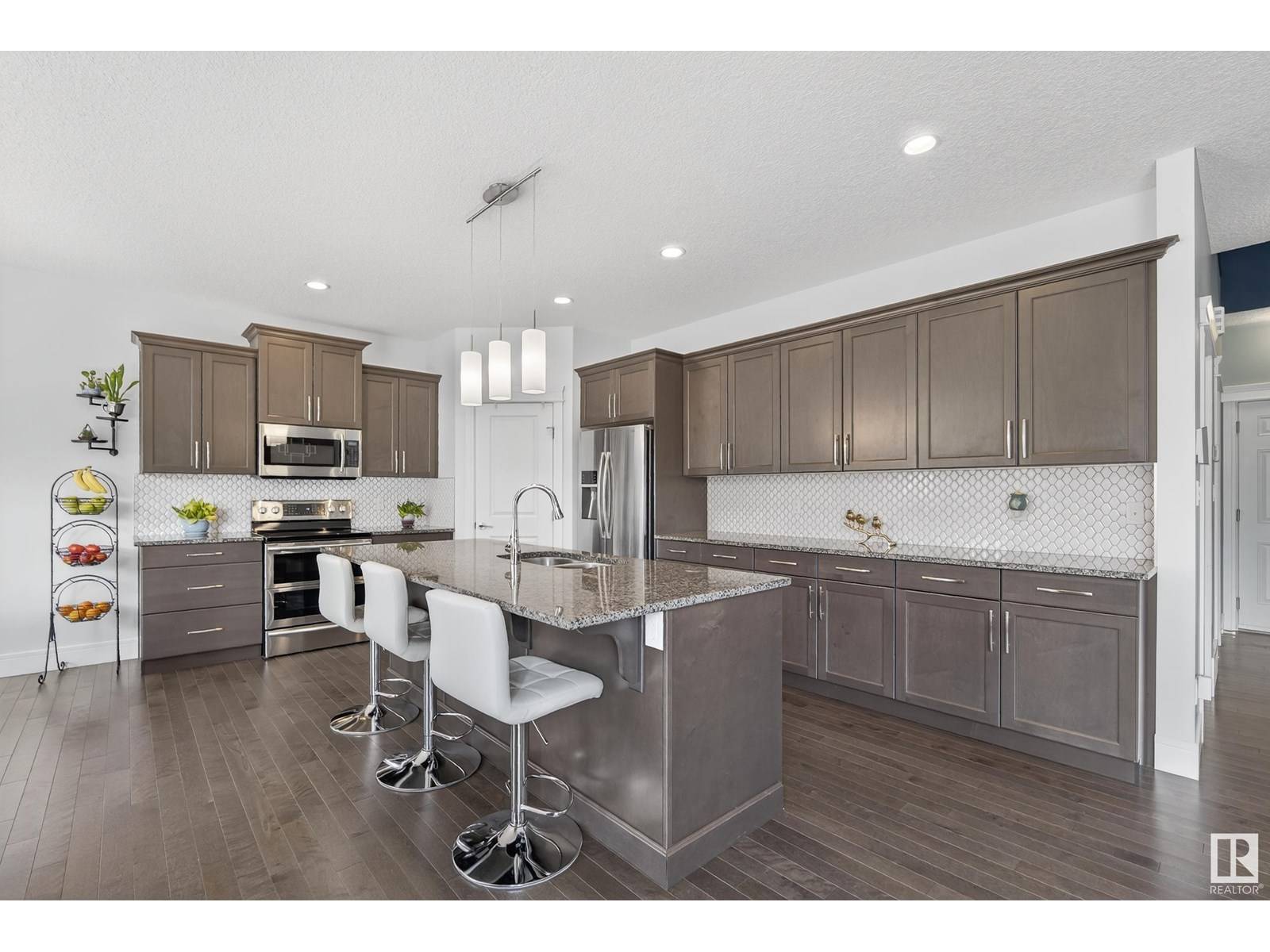 Beaumont, AB T4X2A2,6607 54 AV