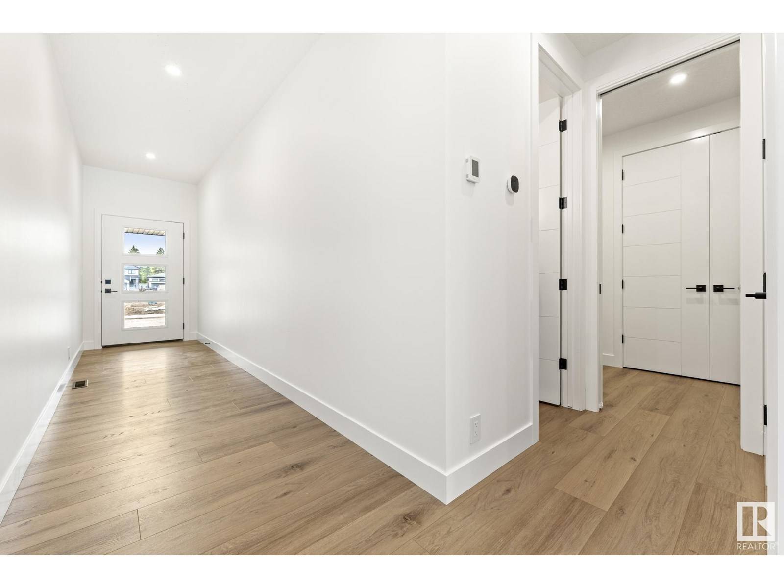 Sherwood Park, AB T8B0E8,101 Newbury Ci