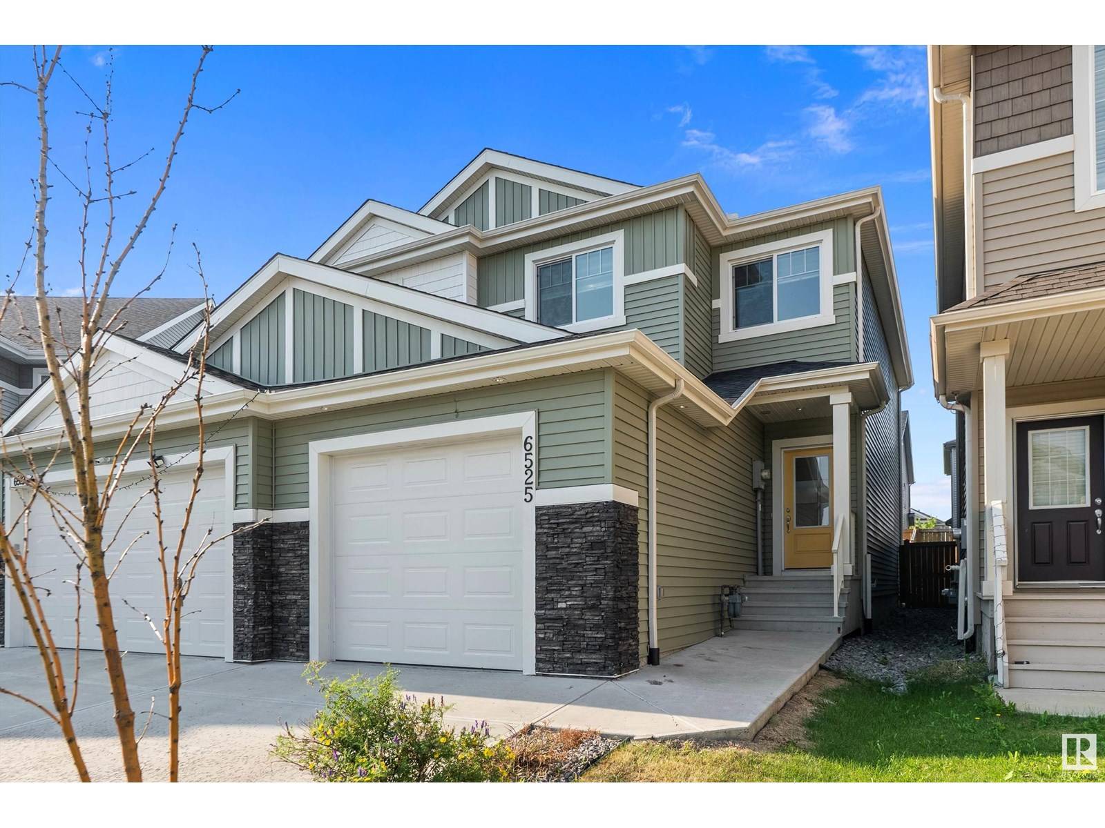 6525 167B AV NW, Edmonton, AB T5Y3X8