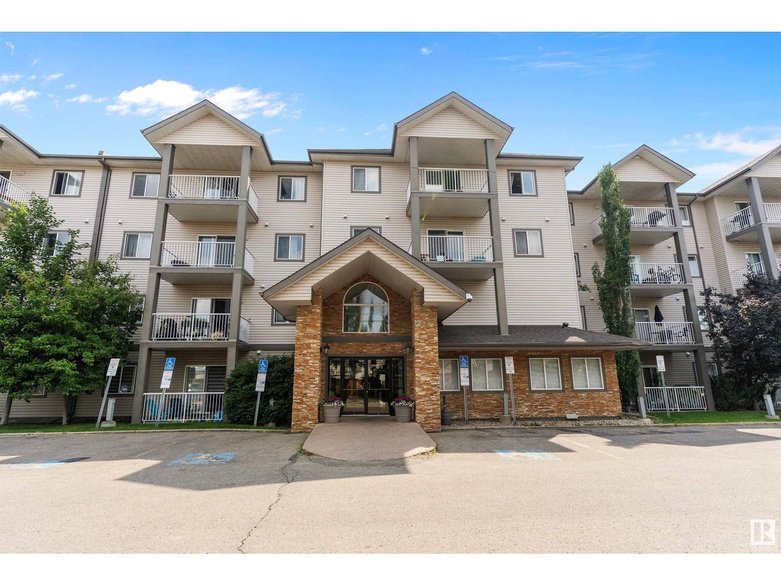 Edmonton, AB T6T2B5,#122 3425 19 ST NW