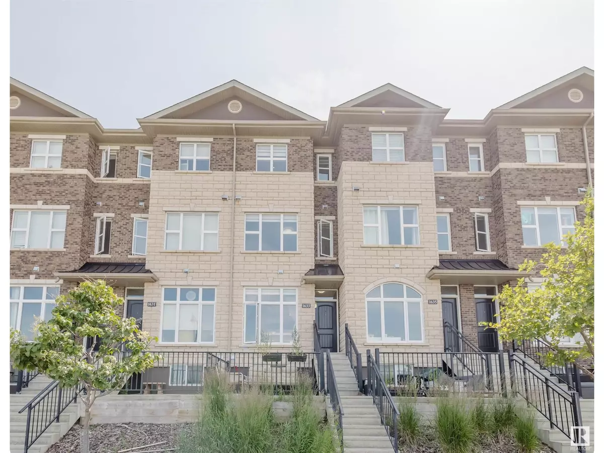Edmonton, AB T6W0V8,1633 CUNNINGHAM WY SW