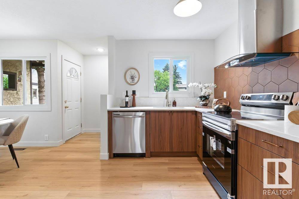 Edmonton, AB T5Y1R5,14025 30 ST NW