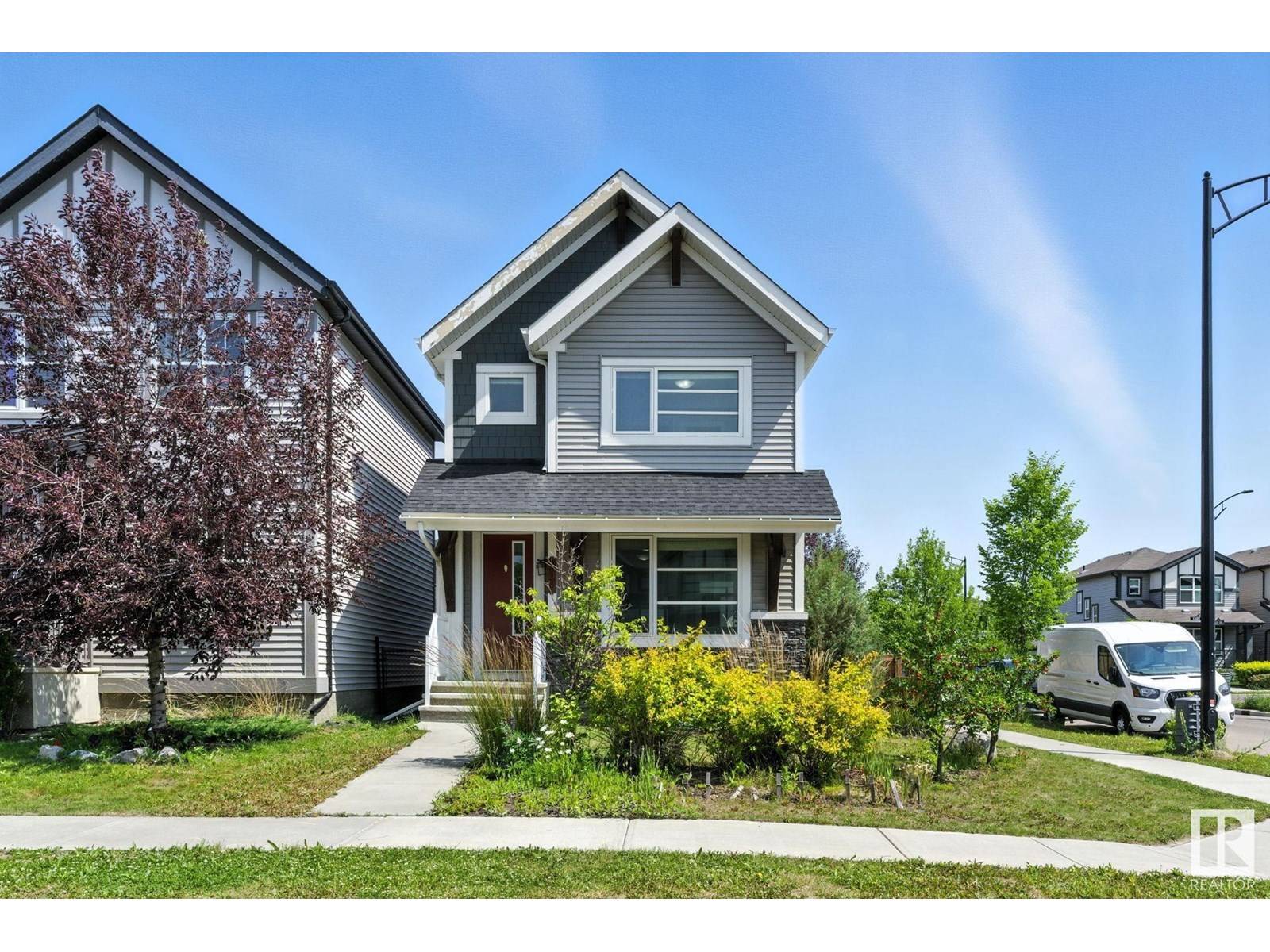 2033 CAVANAGH DR SW, Edmonton, AB T6W3M7