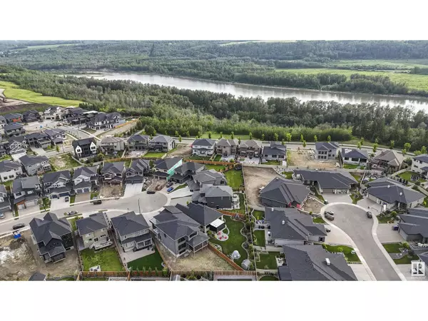 Edmonton, AB T6W4V6,4712 KNIGHT CL SW