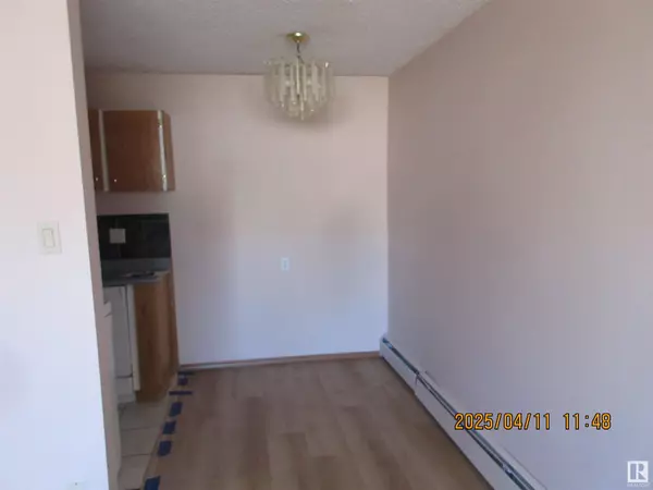 Edmonton, AB T5N1P2,#4 10616 123 ST NW