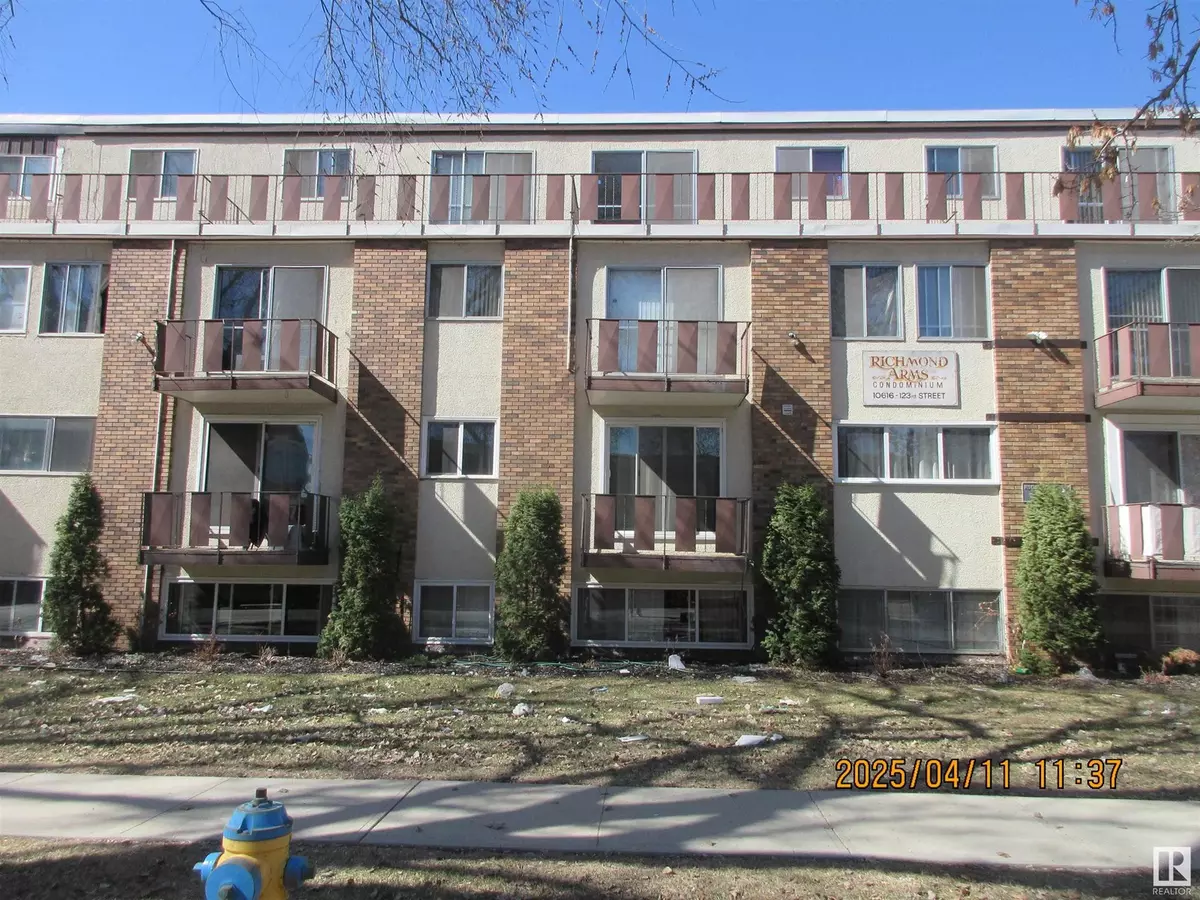 Edmonton, AB T5N1P2,#4 10616 123 ST NW