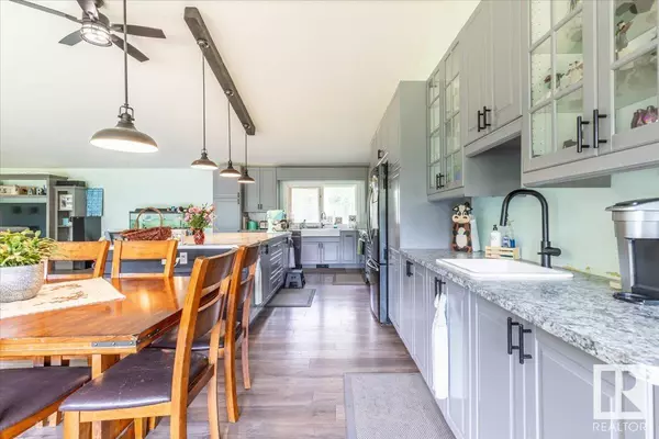 Rural Camrose County, AB T0B2M1,49464 Rge Rd 200
