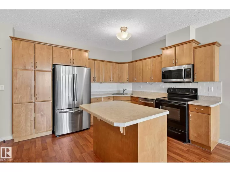 #312 9820 165 ST NW, Edmonton, AB T5P0N3