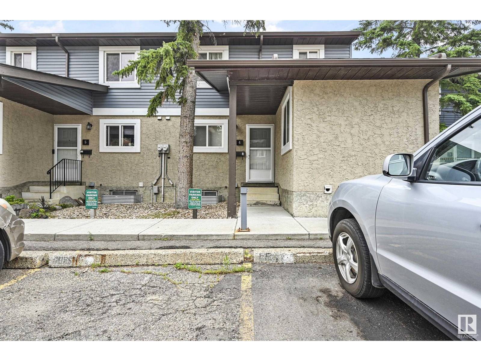 #4 7604 29 AV NW, Edmonton, AB T6K3Z2