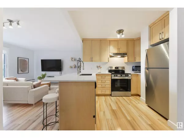 Edmonton, AB T5K2M1,#607 9715 110 ST NW