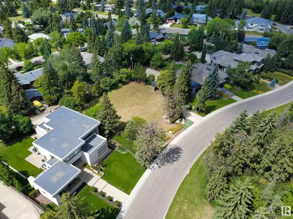 Edmonton, AB T5N3M6,9716 RIVERSIDE DR NW