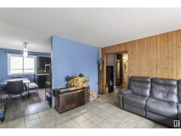 Fort Saskatchewan, AB T8L1L8,9607 92 ST