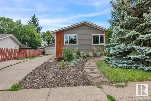 Edmonton, AB T6K2C7,8219 17 AV NW