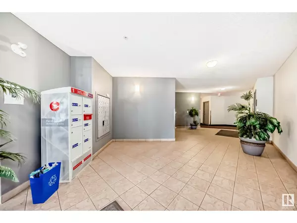 Edmonton, AB T5R1Y8,#410 9120 156 ST NW