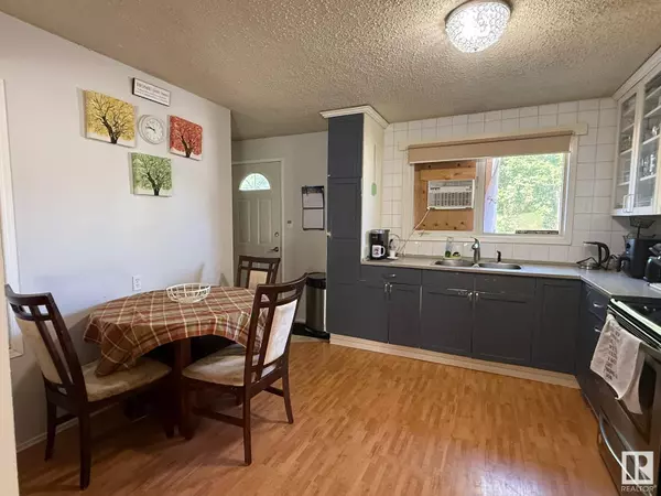 Athabasca Town, AB T9S1P7,4817 42 ST