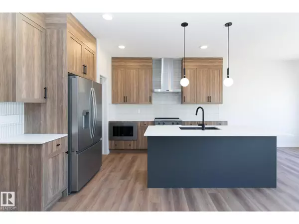 Edmonton, AB T6W5P6,2504 158 ST SW