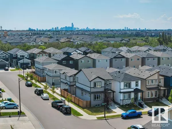 Edmonton, AB T5Y4B2,6507 176 AV NW