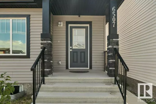 Edmonton, AB T5Y4B2,6507 176 AV NW