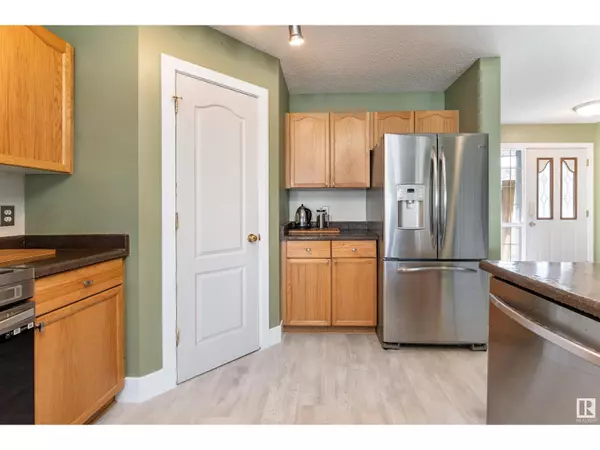 Edmonton, AB T6V1S9,16108 130 ST NW