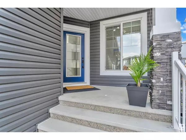 Edmonton, AB T6T2M9,1809 18A Avenue NW