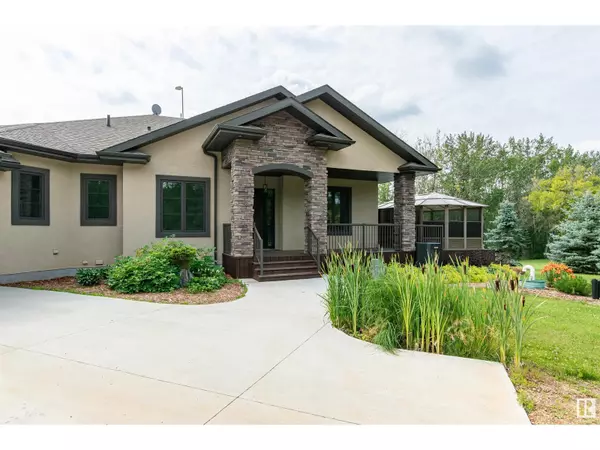 Rural Strathcona County, AB T8E2G8,52449 RGE ROAD 214