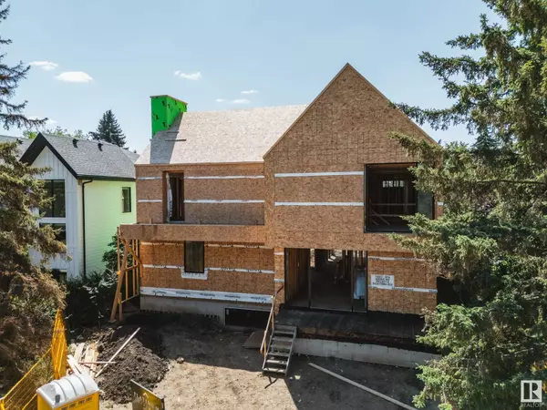 Edmonton, AB T5R5A8,14007 91A AV NW