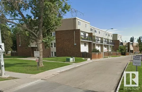 #108 7805 159 ST NW, Edmonton, AB T5R2E1