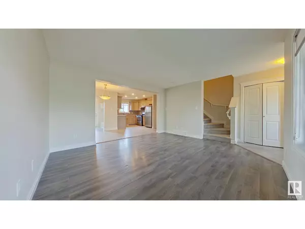 Edmonton, AB T6T0V6,2913 15 ST NW