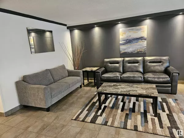 Edmonton, AB T5K1L5,#1403 9816 112 ST NW