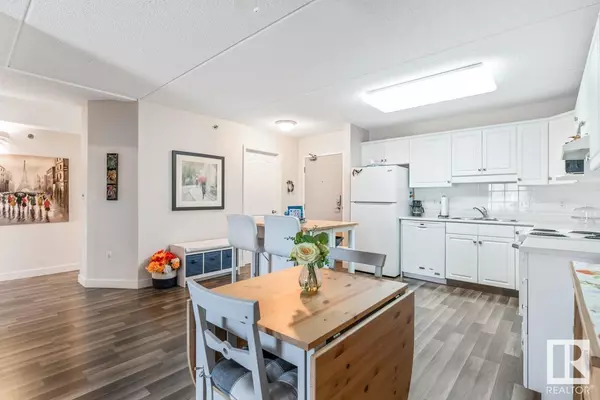 Leduc, AB T9E6R7,#202 4906 47 AV
