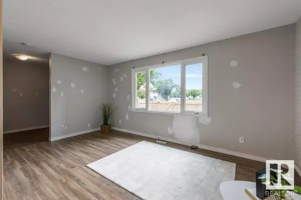 Edmonton, AB T5E2V7,#3 14125 82 ST NW