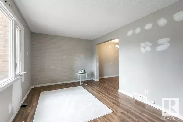 Edmonton, AB T5E2V7,#3 14125 82 ST NW