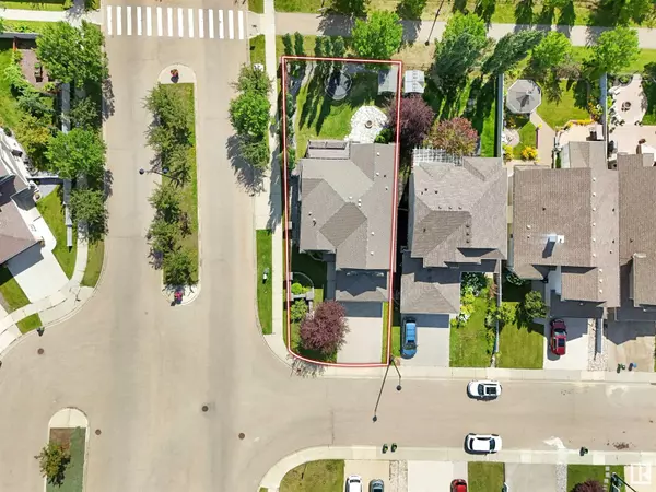 Edmonton, AB T6M2Z5,20503 58 AV NW