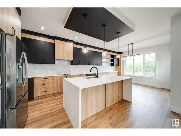 Edmonton, AB T5Z0S8,8812 183 AV NW