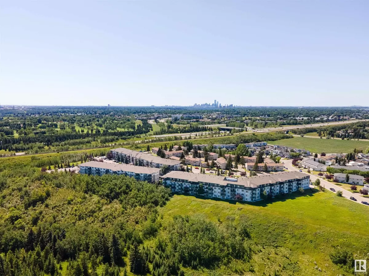 Edmonton, AB T5A0X8,#148 1196 HYNDMAN RD NW