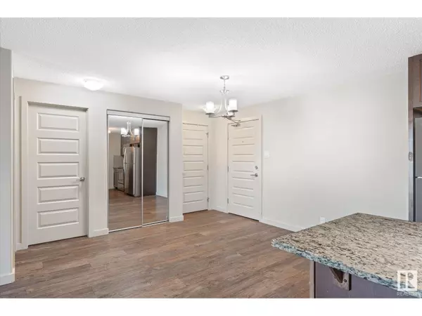 Edmonton, AB T6X2E5,#316 4008 SAVARYN DR SW