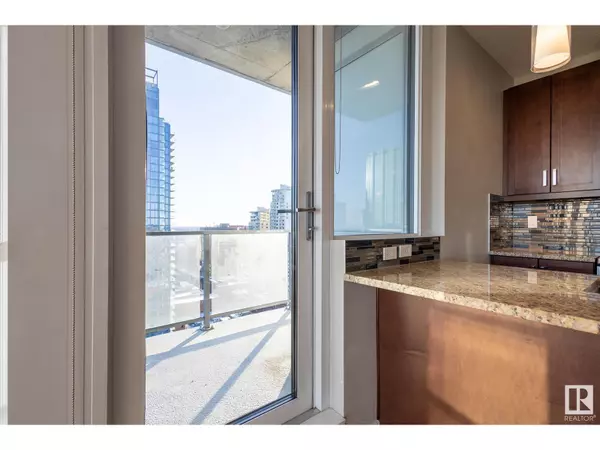Edmonton, AB T5J0G6,#2501 10238 103 ST NW