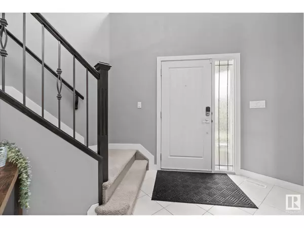 Fort Saskatchewan, AB T8L0J9,78 WOODHILL LN