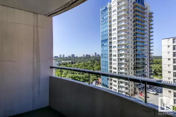 Edmonton, AB T5K1B5,#1101 9725 106 ST NW