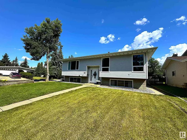 30 LORRAINE CR, St. Albert, AB T8N2R3