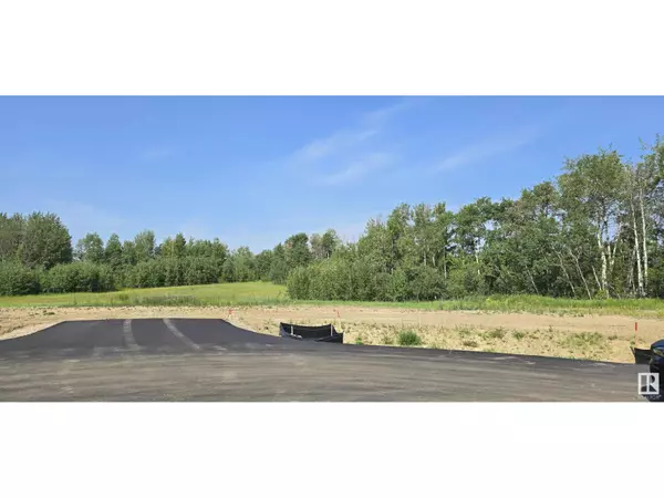 Rural Parkland County, AB T7X3S4,#14 54102 Range Road 274