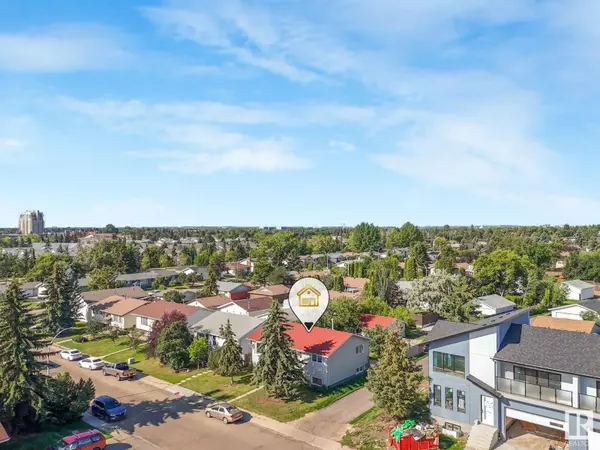 Edmonton, AB T6L1E2,3432 60 ST NW