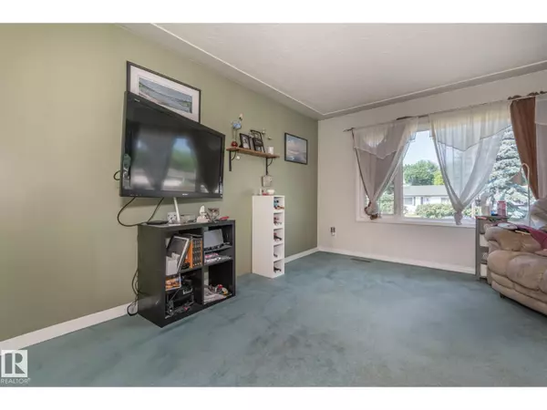 Edmonton, AB T5W3C1,11933 50 ST NW NW