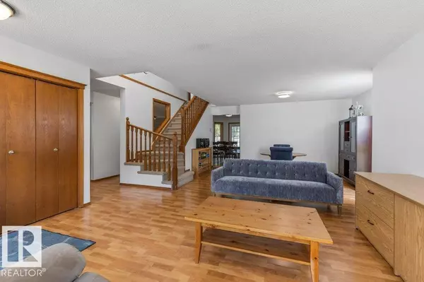 St. Albert, AB T8N3M4,51 ALDERWOOD BLVD