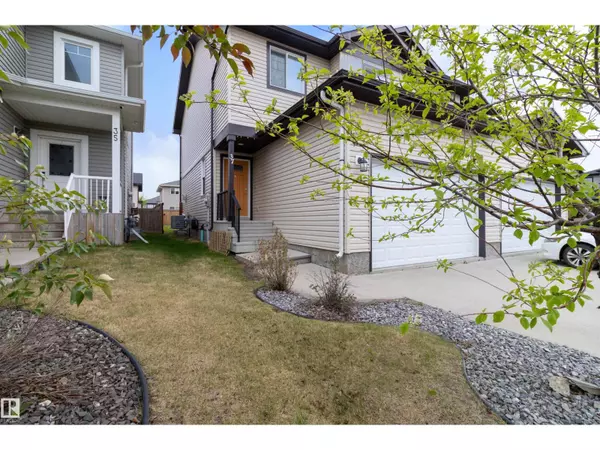 Fort Saskatchewan, AB T8L0M6,37 ROSEBERRY LN