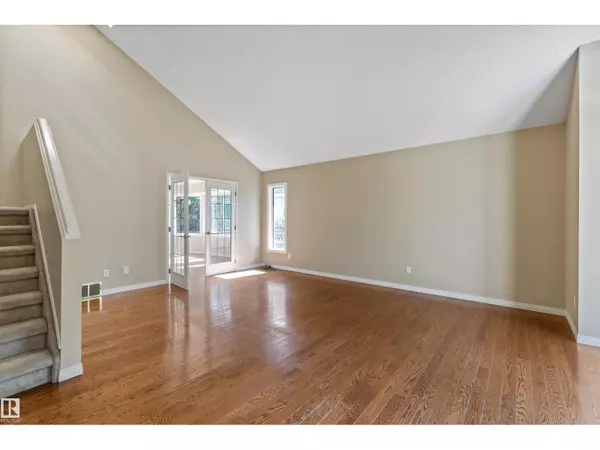 St. Albert, AB T8N5A2,57 DEANE CR