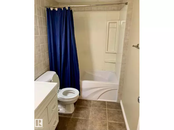 Drayton Valley, AB T7A1J5,4901 50 ST